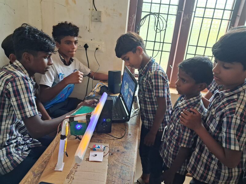 പ്രമാണം:12049 kzd IT5.jpg