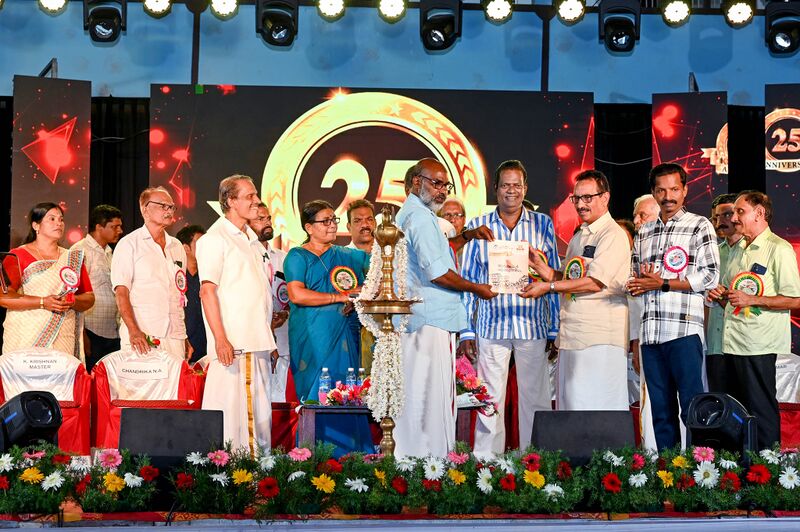 പ്രമാണം:14028 cb.jpg