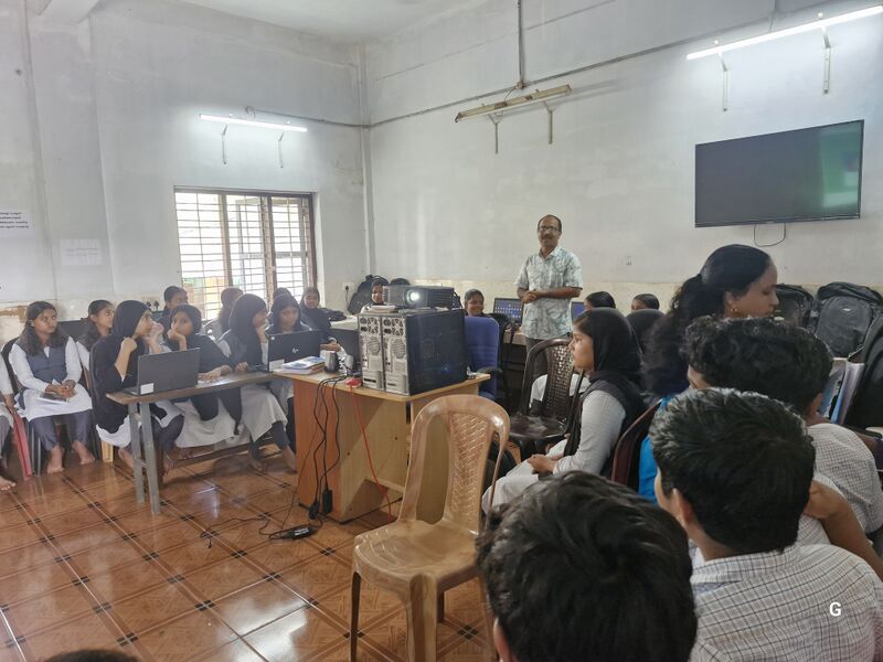 പ്രമാണം:16069 LK Preliminary Camp 1.jpg