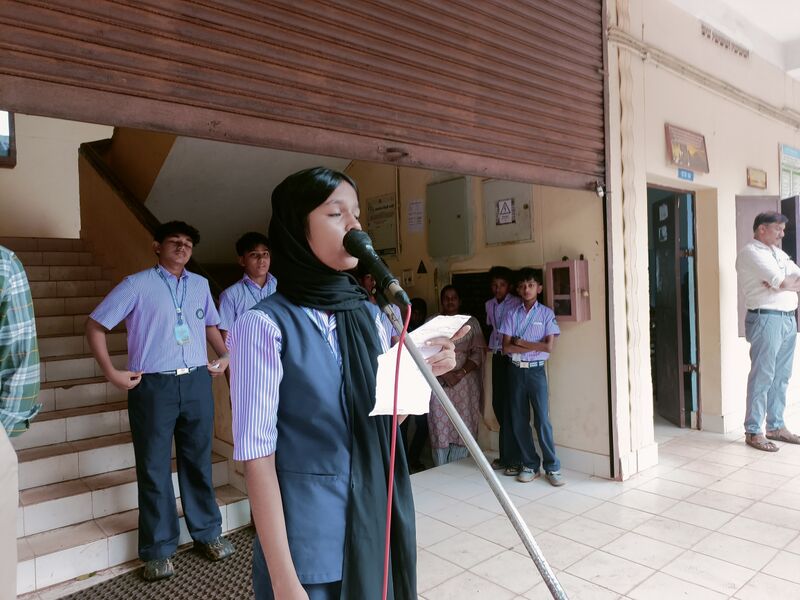 പ്രമാണം:19501 speech.jpg