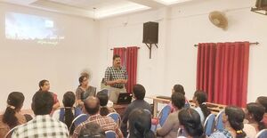 34013LK MEETING25B.jpg