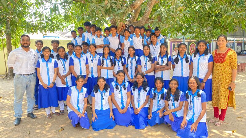 പ്രമാണം:35052 lk 24-27.jpg