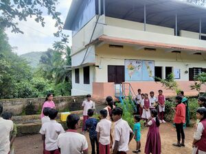 40050 School photo 1.jpeg