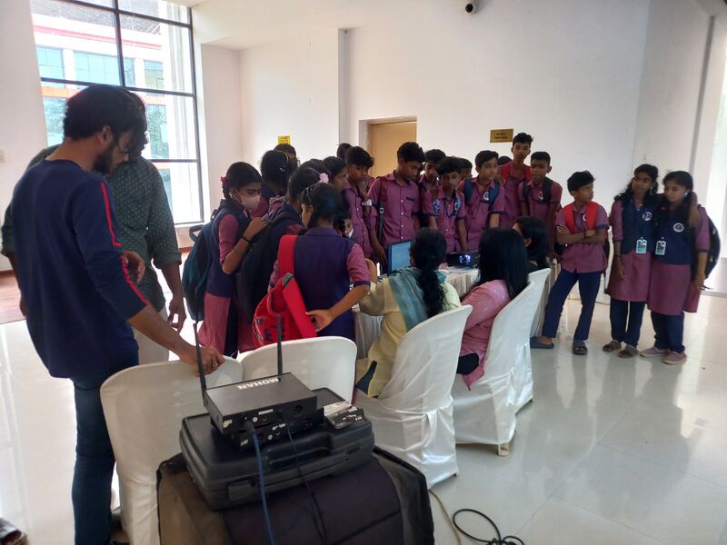 പ്രമാണം:42085 freedom festex2.jpg