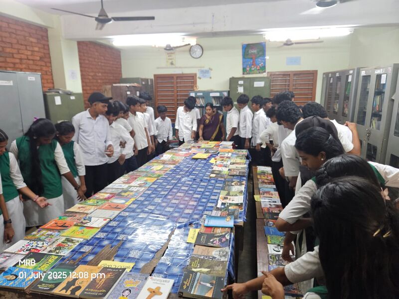 പ്രമാണം:43015 exhibition25.jpg