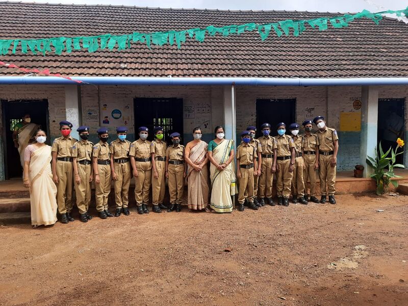 പ്രമാണം:BS21 KLM 41002 2.jpg