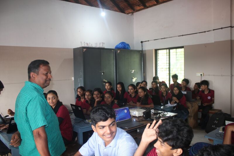 പ്രമാണം:11053 9th lkcamp3.jpg