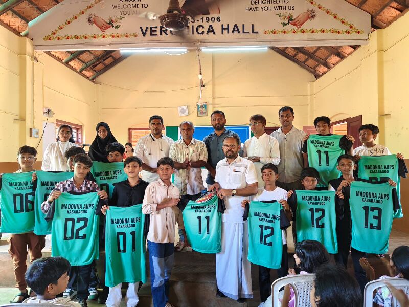 പ്രമാണം:11473 MDNA KGD JERSEY 20242.jpeg