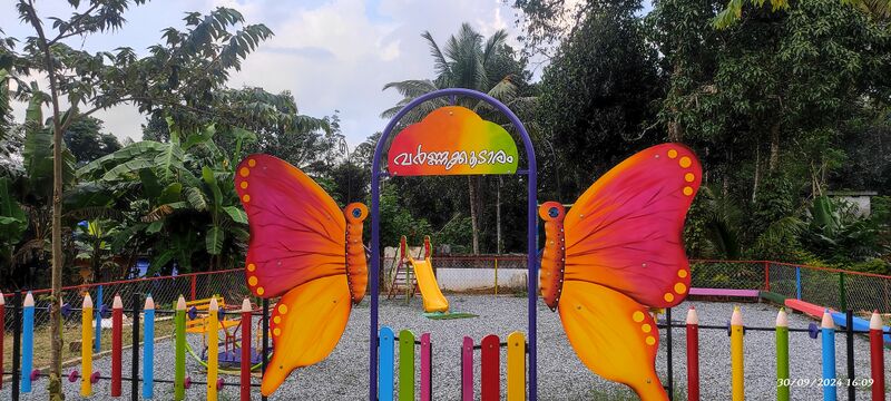 പ്രമാണം:15425 varnakoodaram2024.jpg