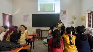 19782 hightechroom3.jpg