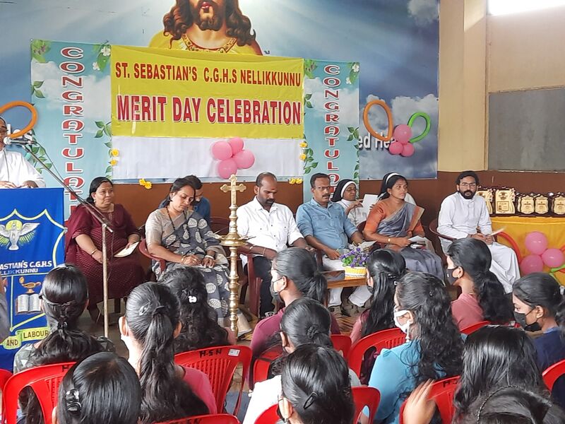 പ്രമാണം:22046 merit1.jpg