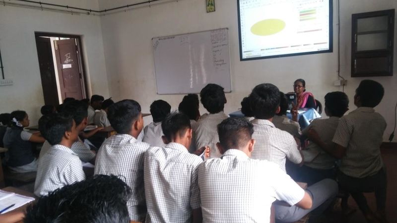 പ്രമാണം:34010-hitec1.jpg