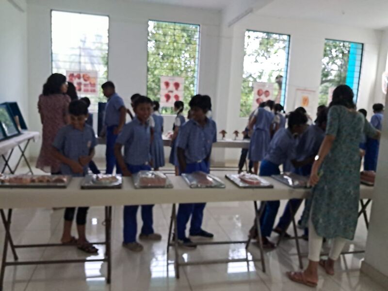 പ്രമാണം:43073medical exhibition visit.jpeg