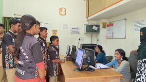 44046 lk25 social3.jpg