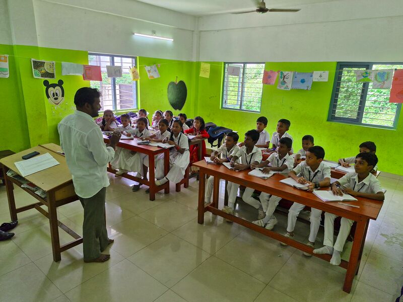 പ്രമാണം:44223 class 3a.jpg