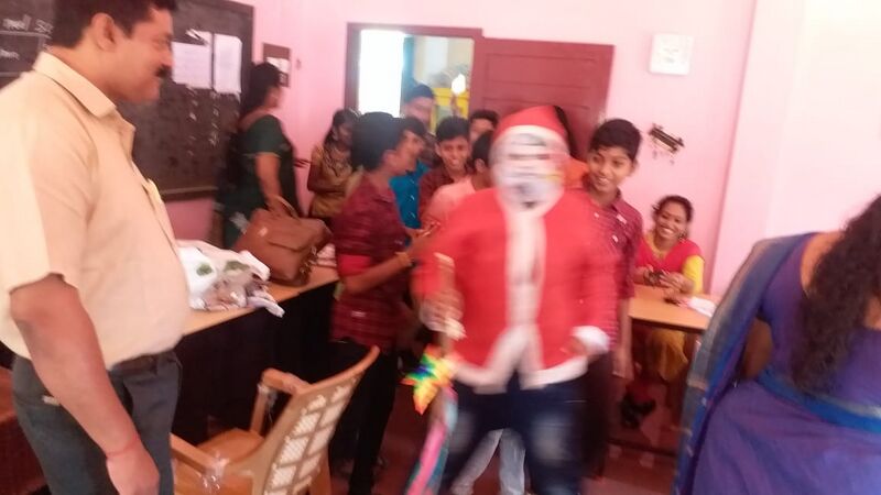 പ്രമാണം:Christmas Day (2).JPG