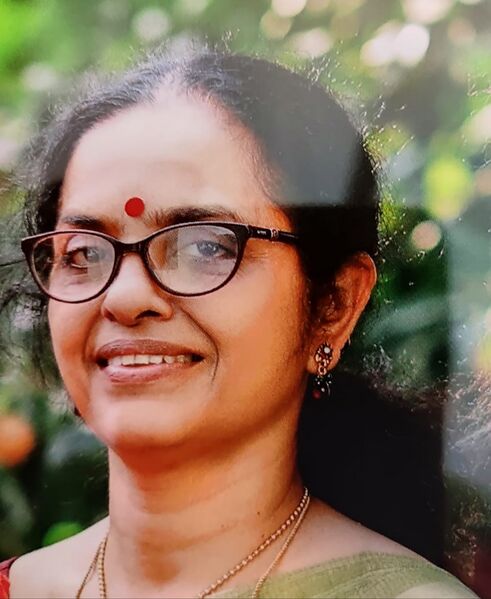 പ്രമാണം:Sabitha teacher.jpg