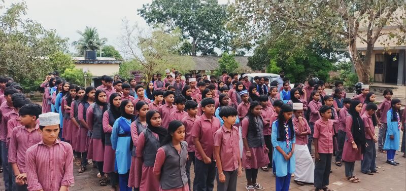 പ്രമാണം:19042 1 LK Jesrsy -2025.jpg