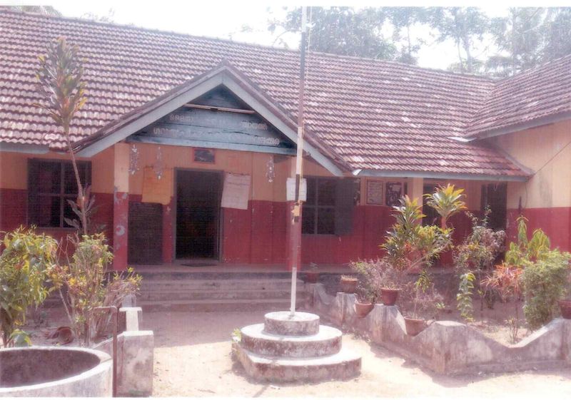 പ്രമാണം:41342 school photo.jpeg