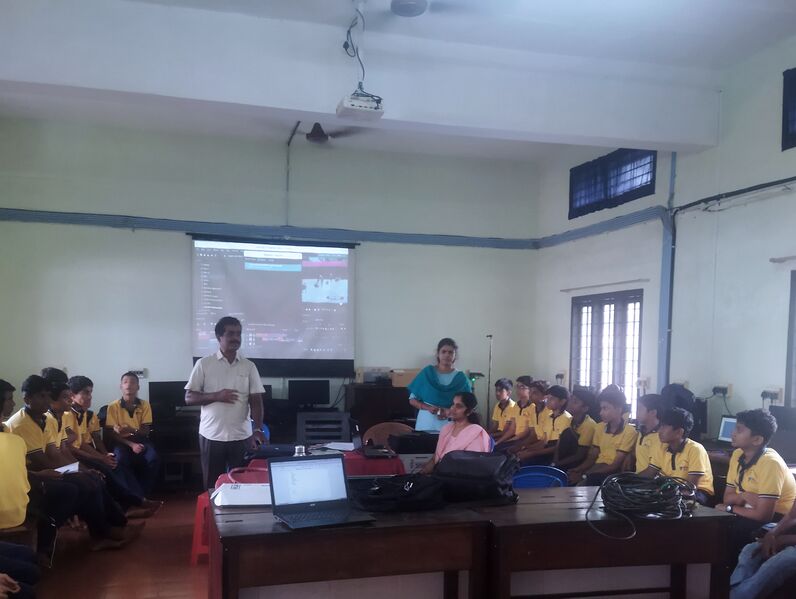 പ്രമാണം:Al2 tsr 22031.jpg