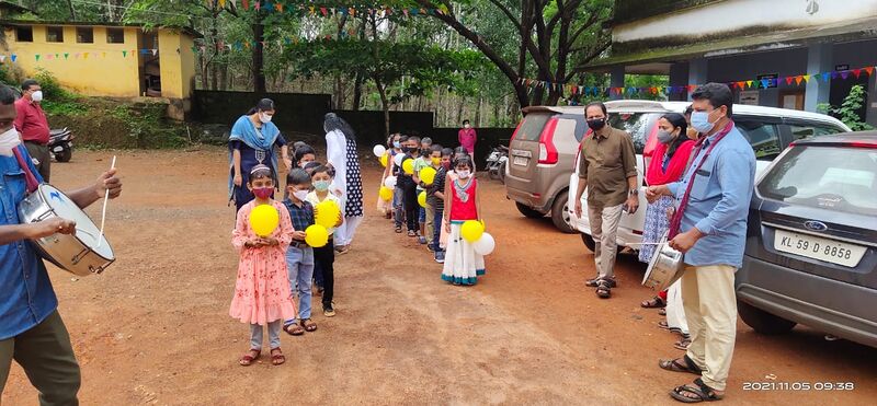 പ്രമാണം:BS21 KNR 13784 9.jpg