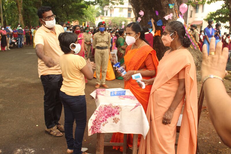 പ്രമാണം:BS21 KTM 33025 02.jpg