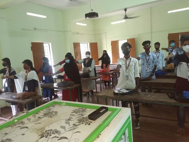 പ്രമാണം:BS21 TVM 42052 1.jpg