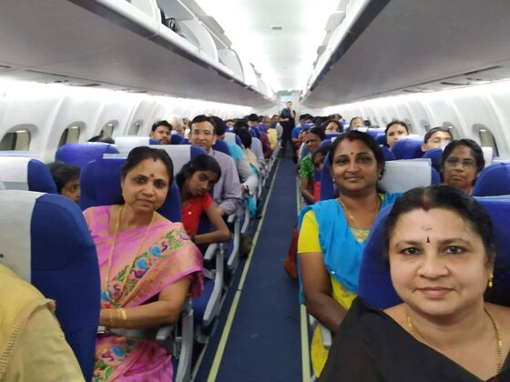 വിമാനത്തിൽ ആദ്യമായി ...............