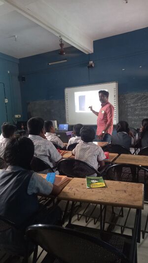 IT Lab AUP Shool Vadakkencherry.jpg