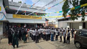 21124 pravesanolsavam.jpg