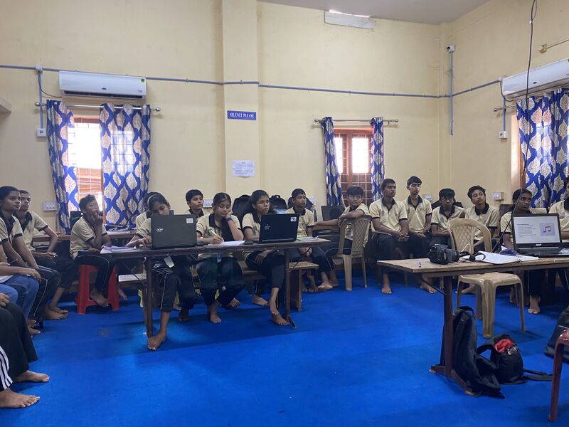 പ്രമാണം:23053-LK camp 24-27 3.jpg