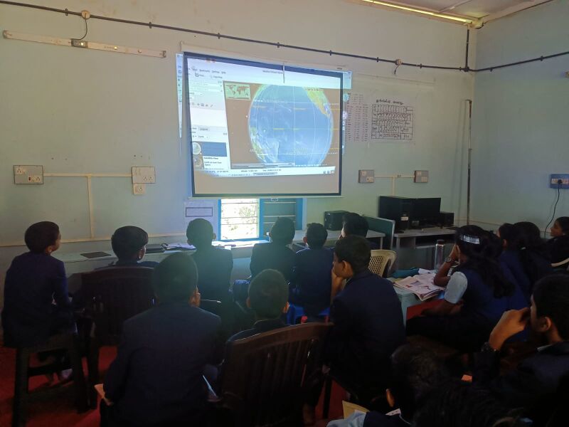 പ്രമാണം:30054 HITECH ocean class.jpeg