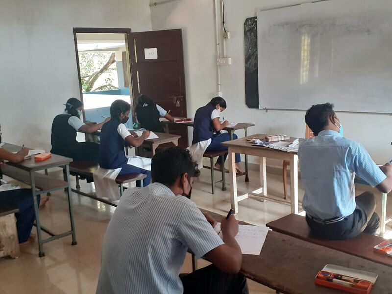 പ്രമാണം:34046 hc7.jpeg