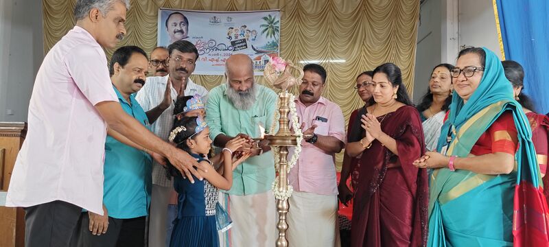 പ്രമാണം:41006 preveshanolsavam26.jpg