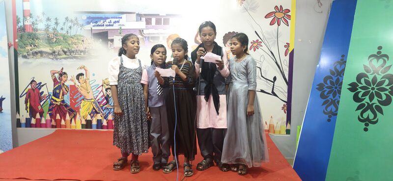 പ്രമാണം:44223 kalolsavam 25 pr 3.jpg