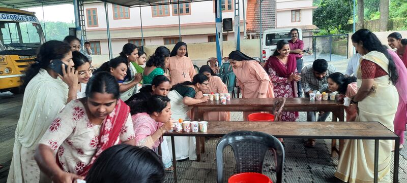 പ്രമാണം:47026-STGHSSV-Trs Onam4.jpg