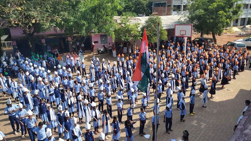 പ്രമാണം:48137-aug15 2.jpg