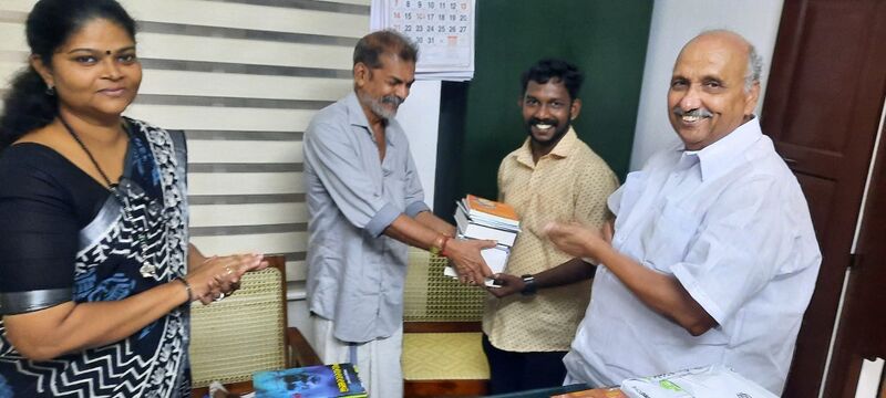 പ്രമാണം:Pusthaka chalanch.jpg