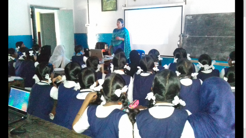 പ്രമാണം:Sindhu teacher is teaching.png