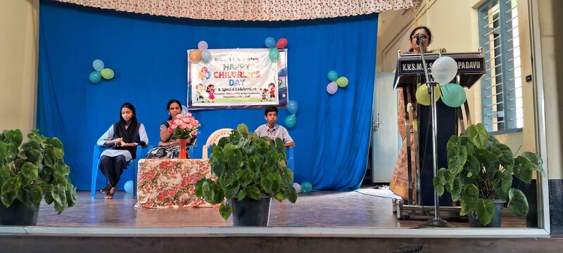 പ്രമാണം:11012 childrens day.jpg