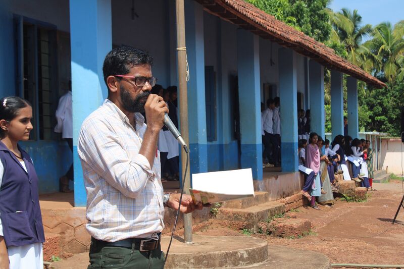 പ്രമാണം:12060 freedomfest assembly 5.jpg