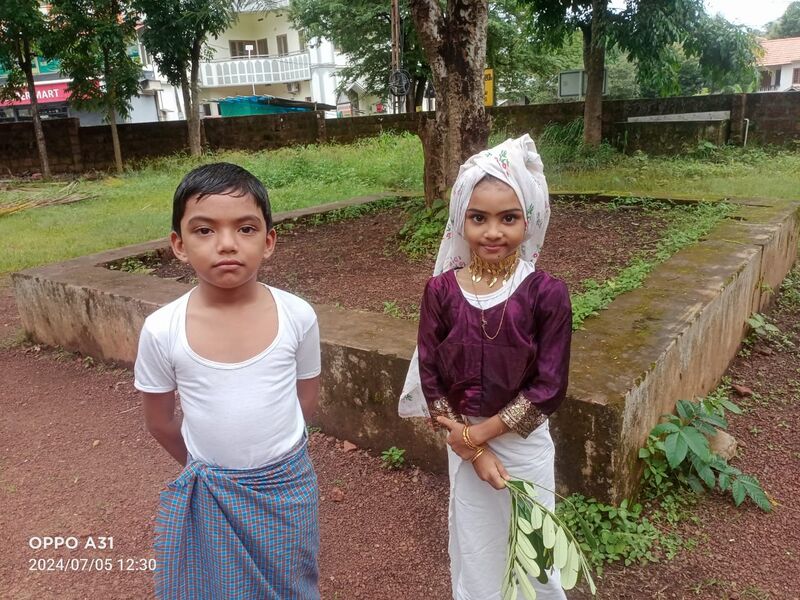 പ്രമാണം:19416 basheerday 2.jpeg