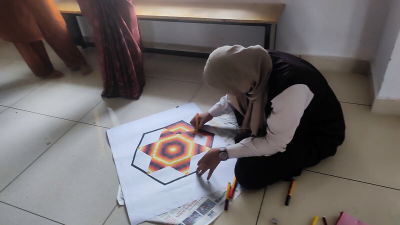 പ്രമാണം:23014 ganithashastramela.jpg