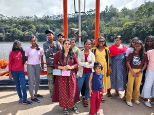 36064 school tour3.jpg