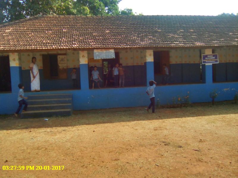 പ്രമാണം:41201 schoolphoto.jpeg