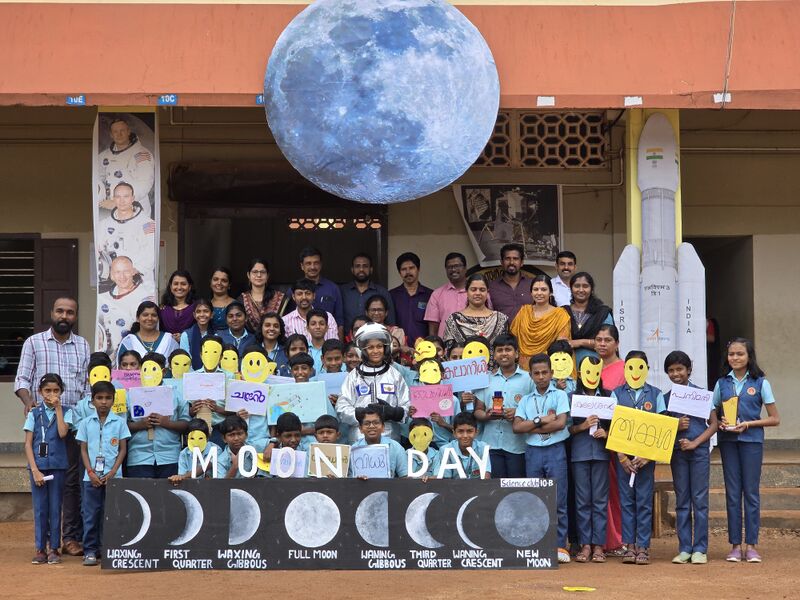 പ്രമാണം:42041 moon day 2024 3.jpg
