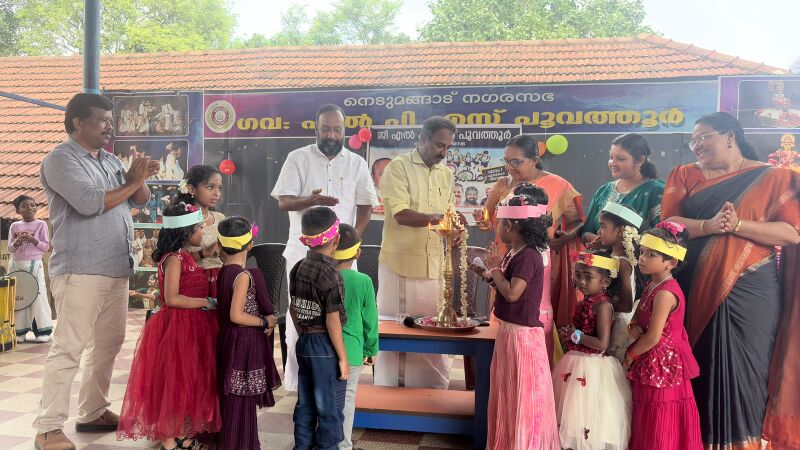 പ്രമാണം:42522 praveshanolsavam 2026.jpg