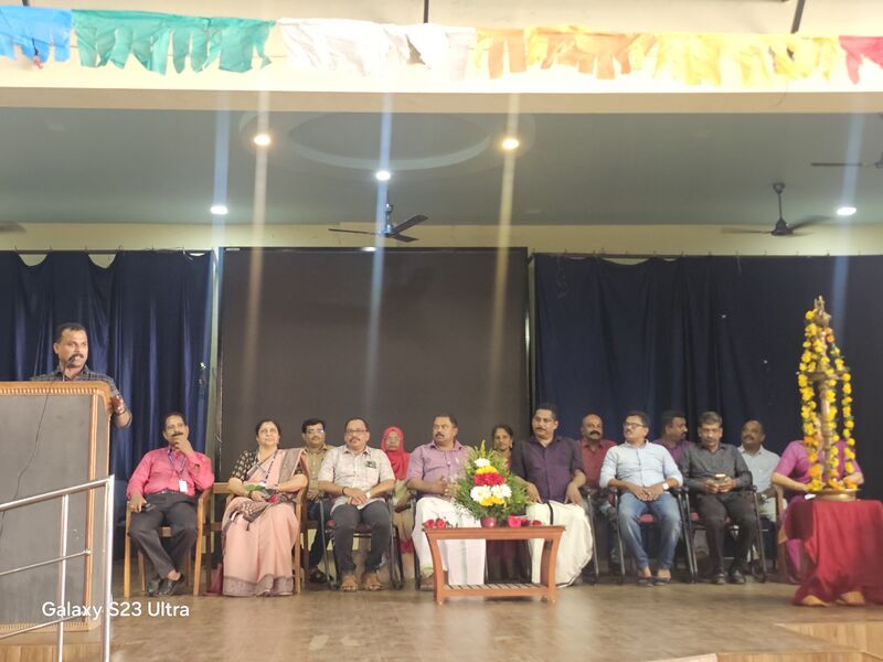 പ്രമാണം:43035 1.jpg