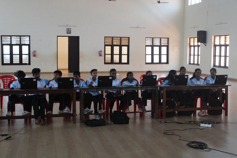 പ്രമാണം:44003 LK PRE CAMP 27.jpg