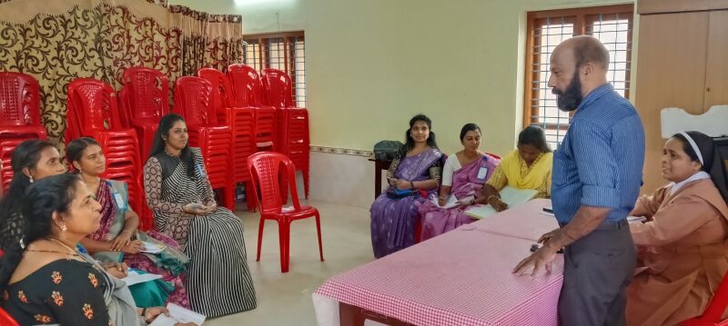 പ്രമാണം:44443 aeo visit 2025.jpeg